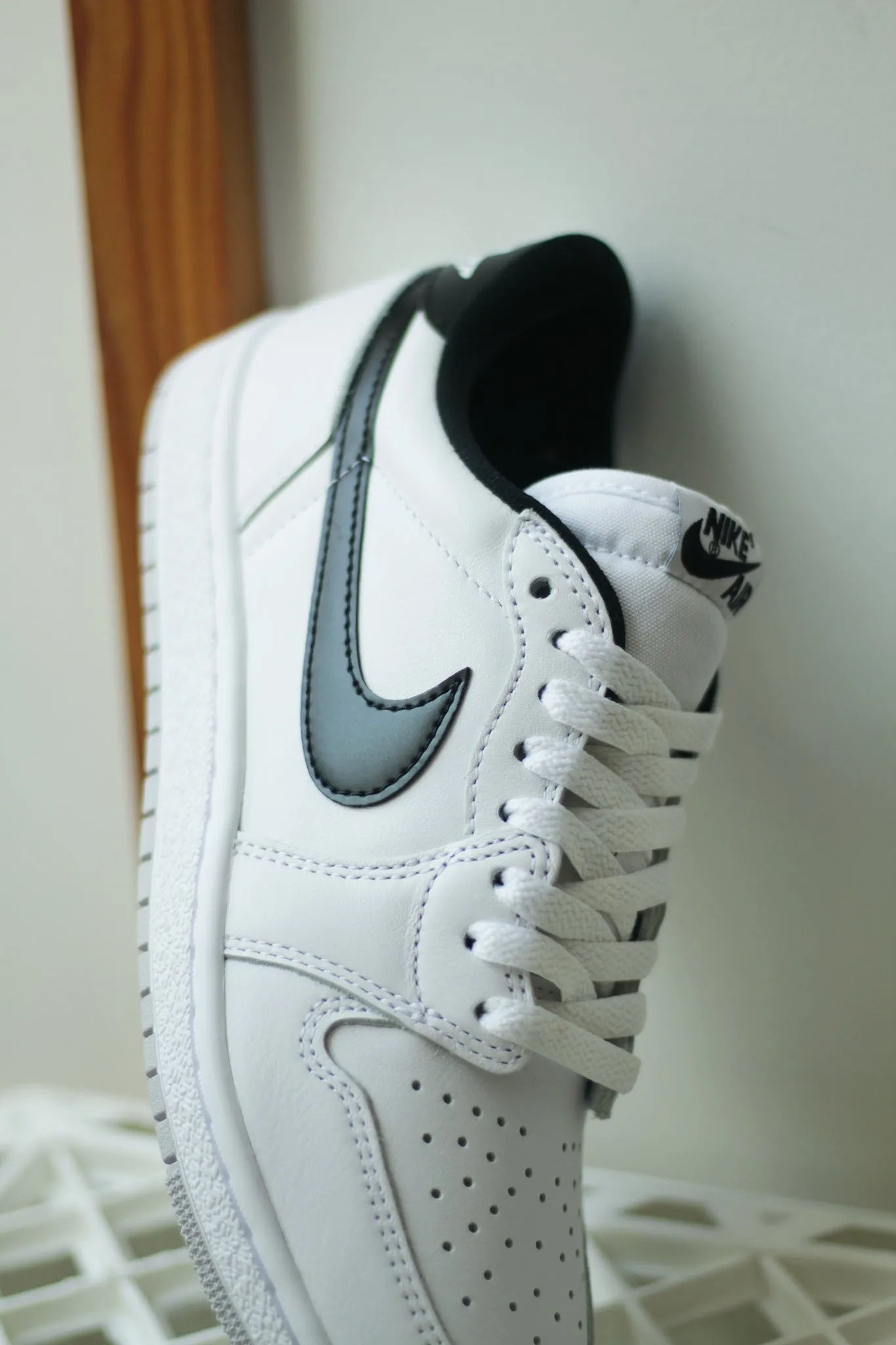 AIR JORDAN 1 LOW 85 "WHITE/BLACK"