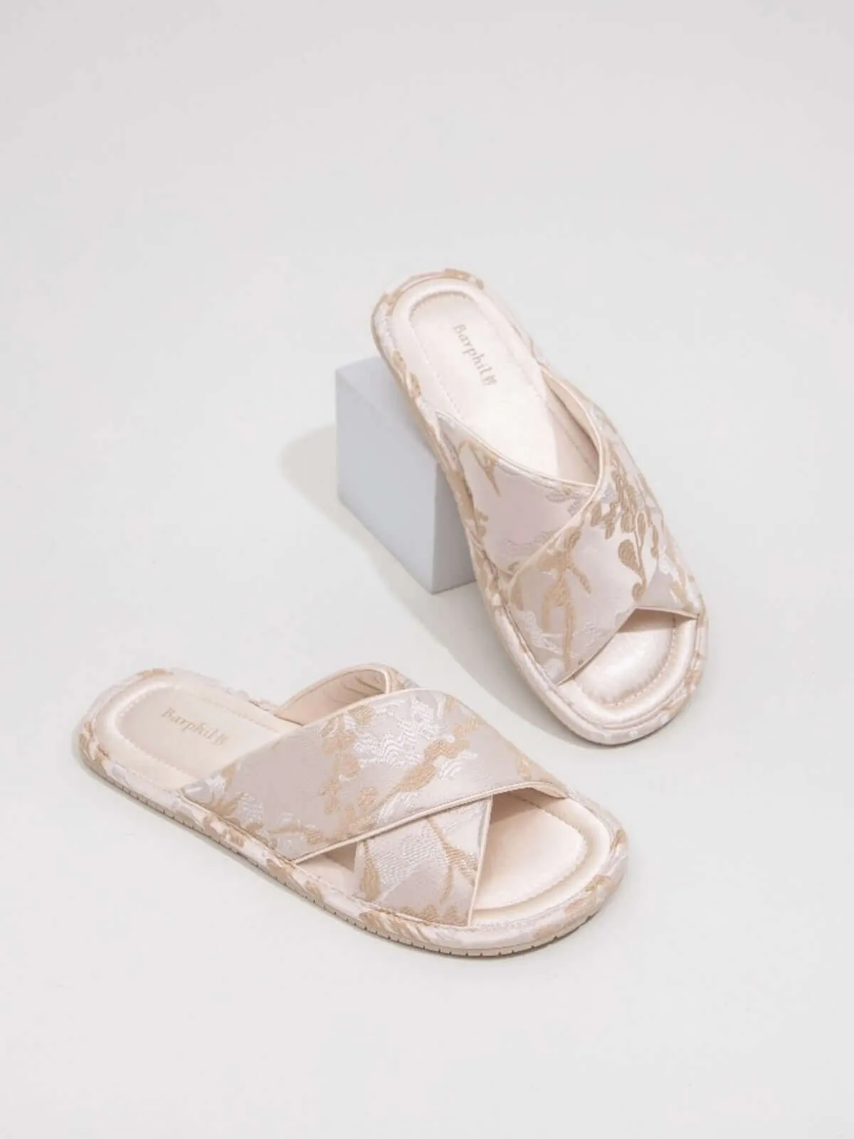 Classic Cross-Strap Embroidery Slippers