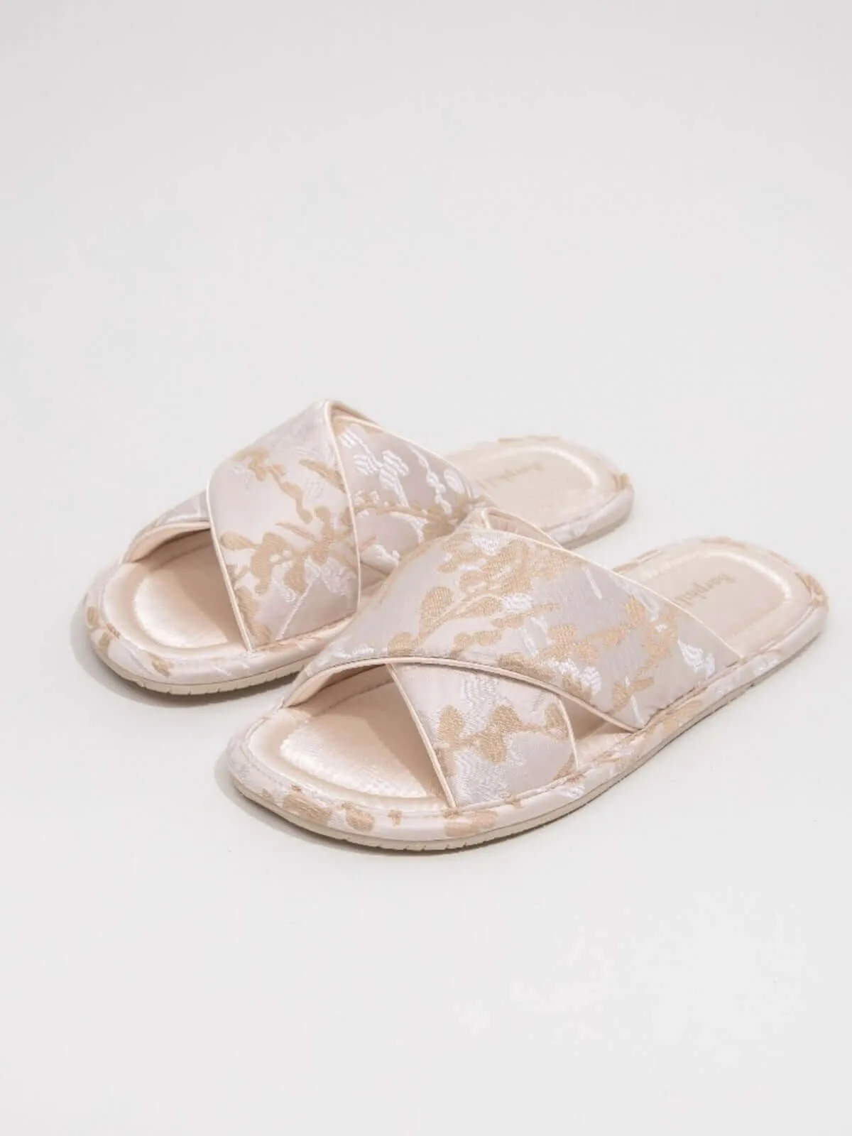 Classic Cross-Strap Embroidery Slippers