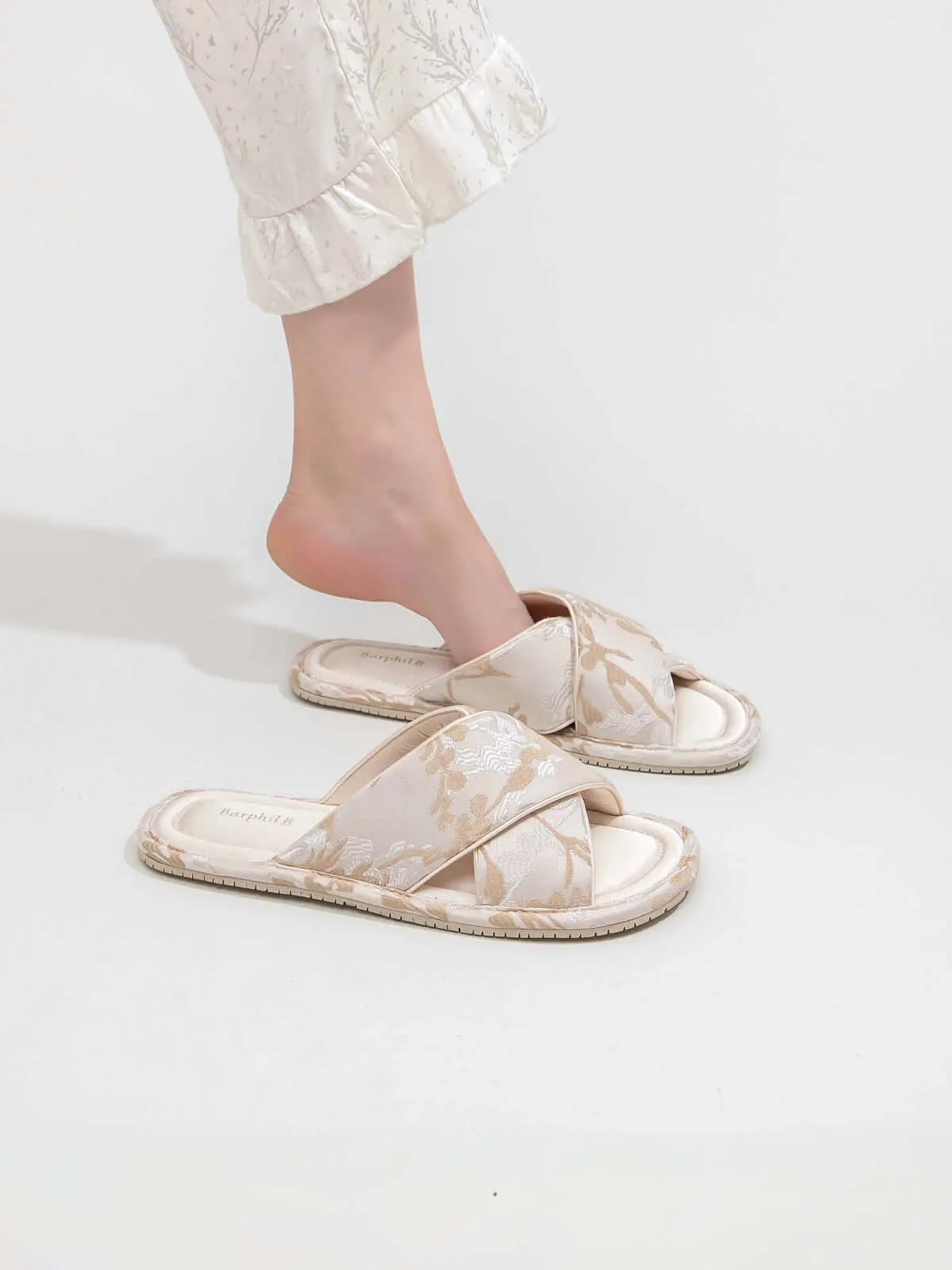 Classic Cross-Strap Embroidery Slippers