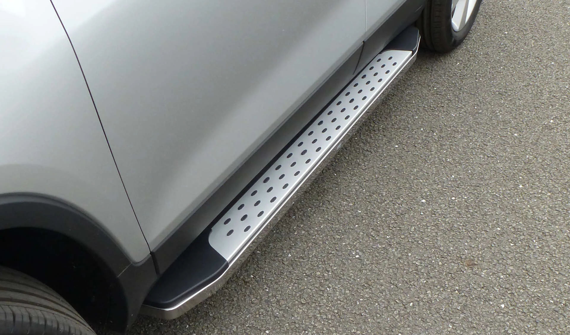 Freedom Side Steps Running Boards for Chevrolet Trax