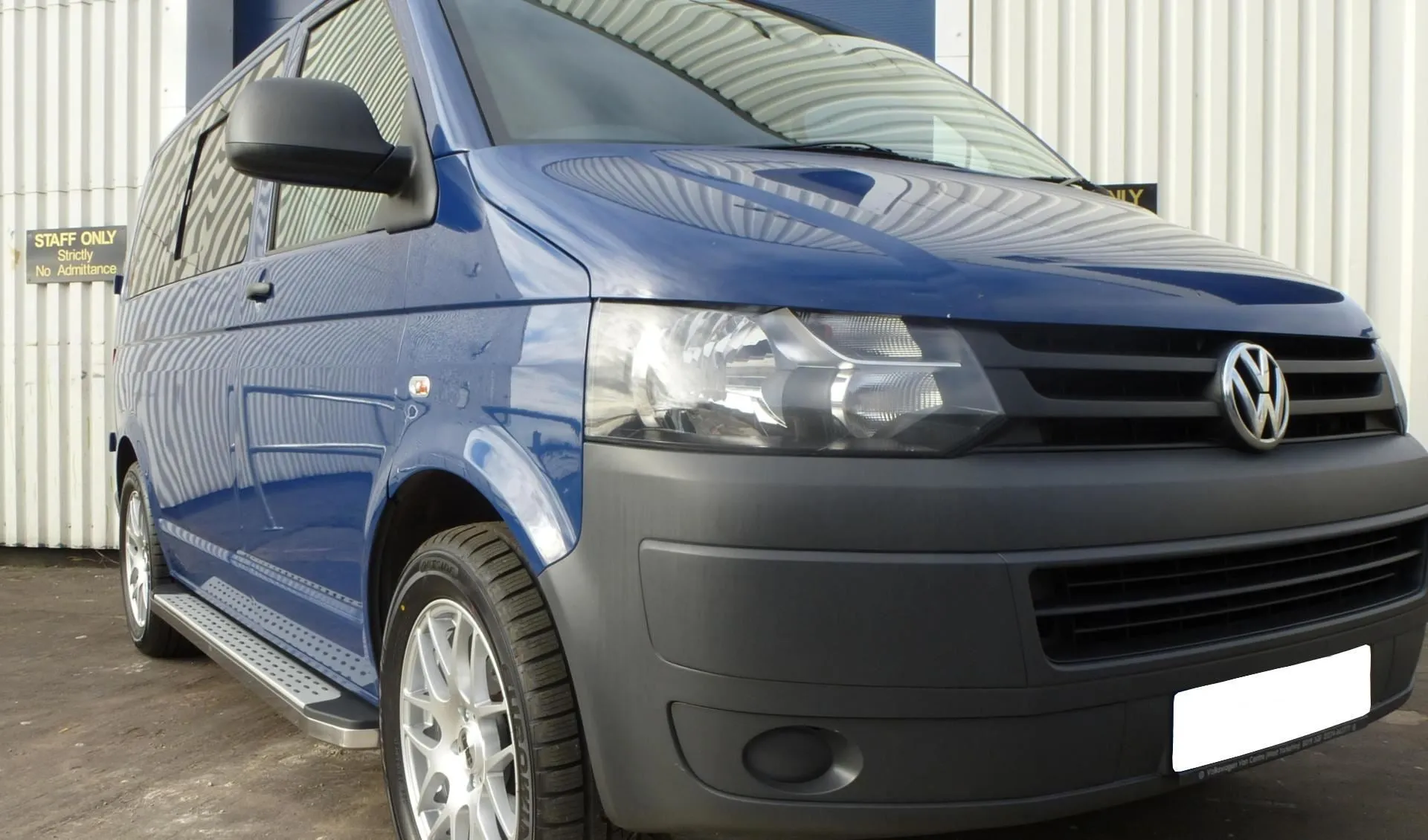 Freedom Side Steps Running Boards for Volkswagen Transporter T5 SWB