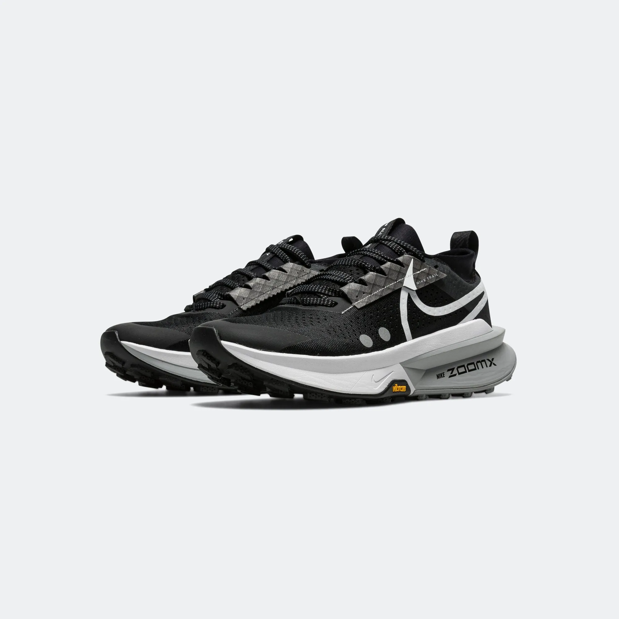 Mens ZoomX Zegama Trail 2 - Black/White-Wolf Grey