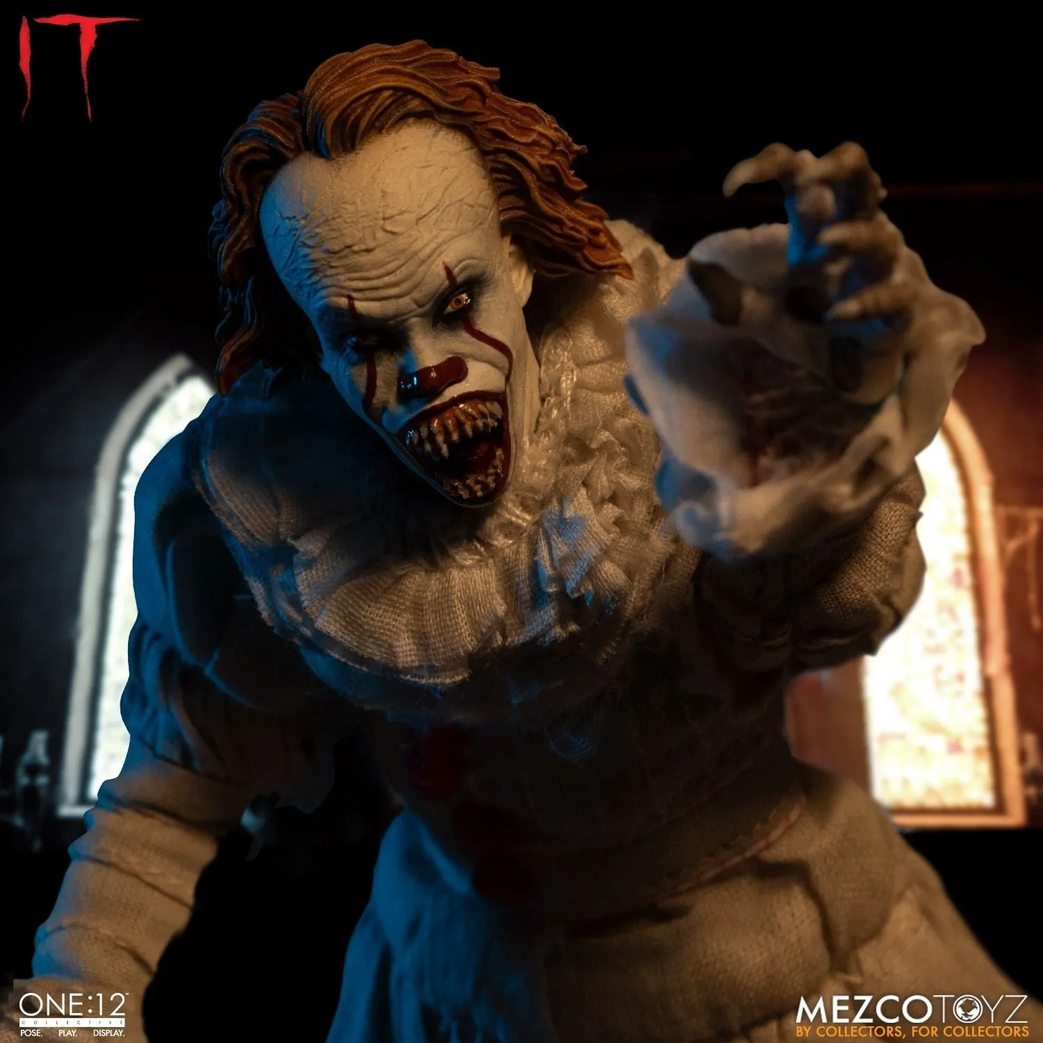 Mezco Toyz It: Pennywise One:12 Action Figure