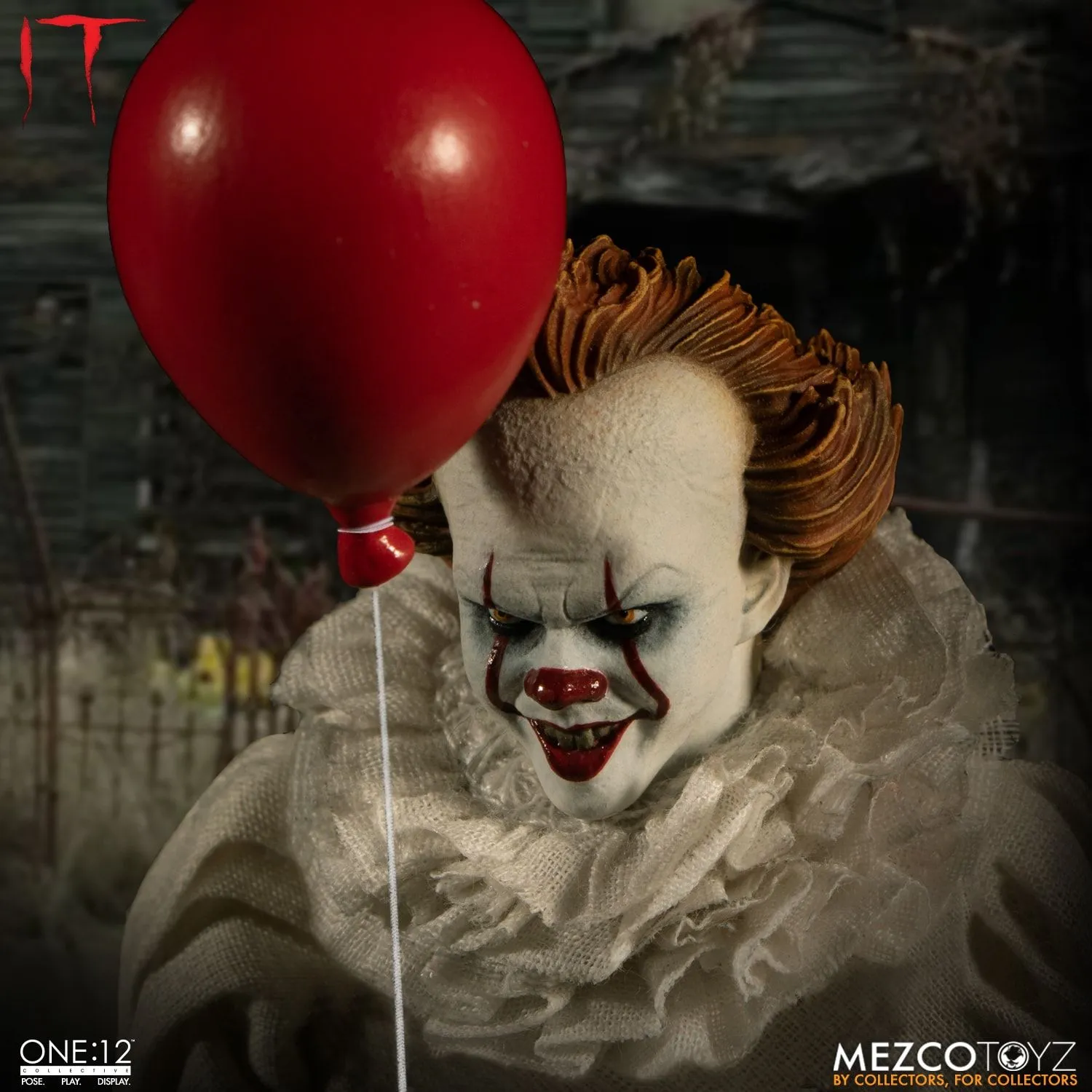 Mezco Toyz It: Pennywise One:12 Action Figure