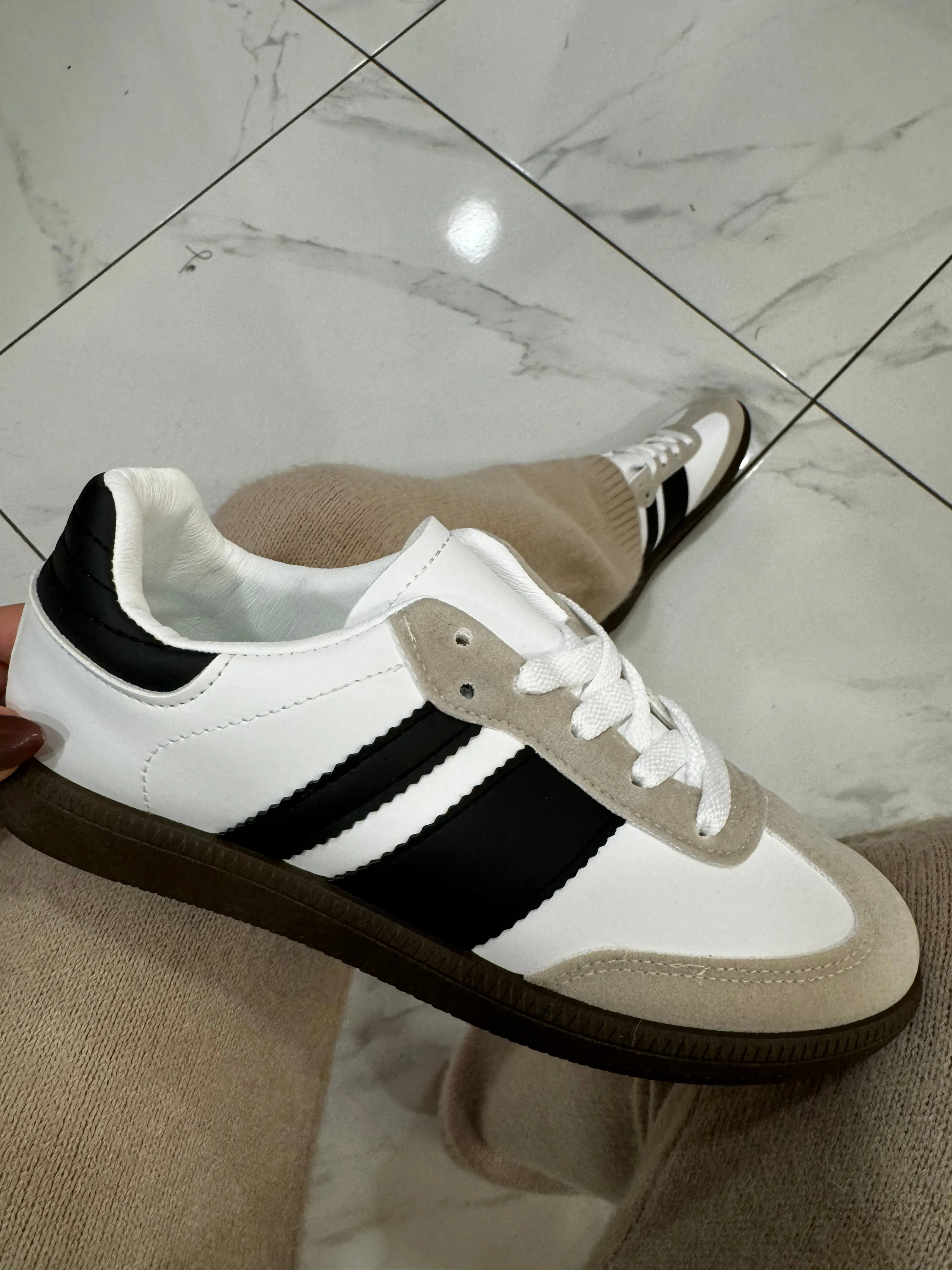 Nelly Black & White Trainers