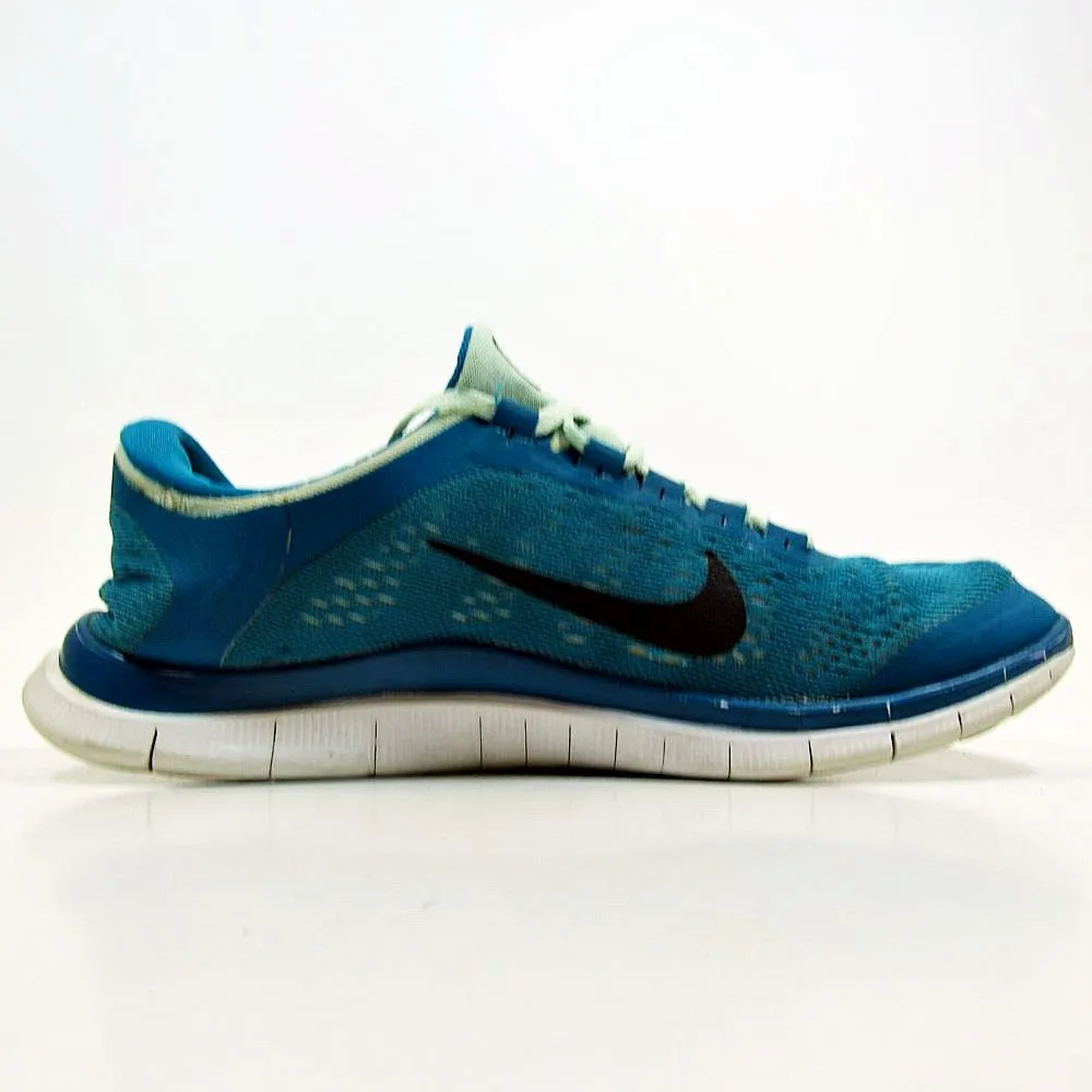 NIKE FREE