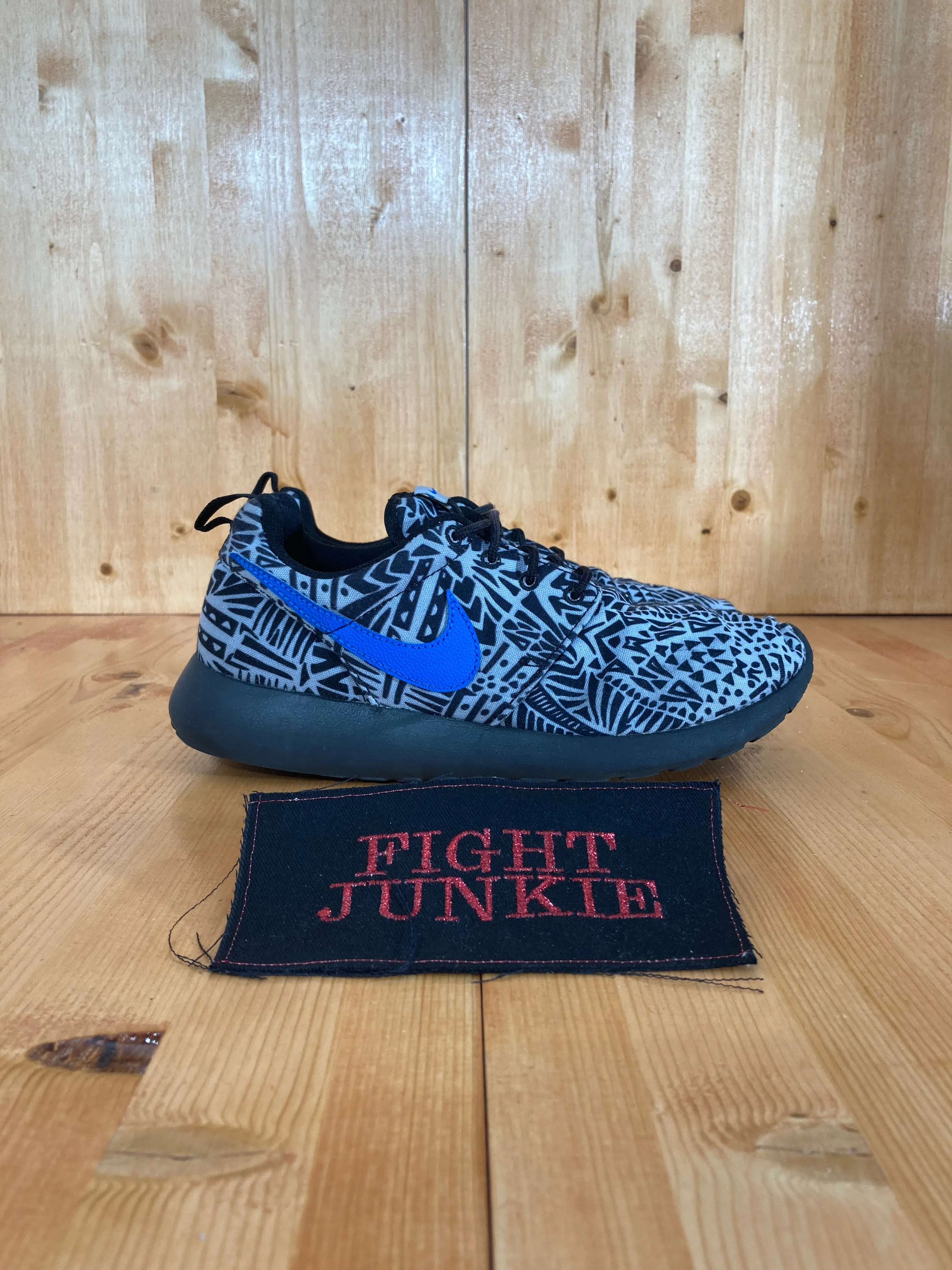 NIKE ROSHE RUN PRINT Youth Size 7 Shoes Sneakers 677782-005