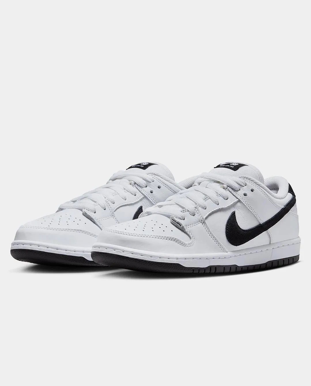 Nike SB - Dunk Low Pro Shoe - White/Black