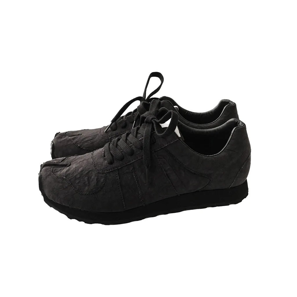 Tabito "Rebirth" Sneakers (Black)