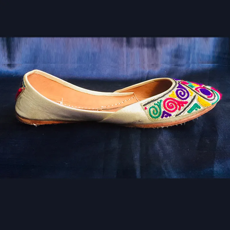 Traditional Handmade Multicolor Wedding khussa