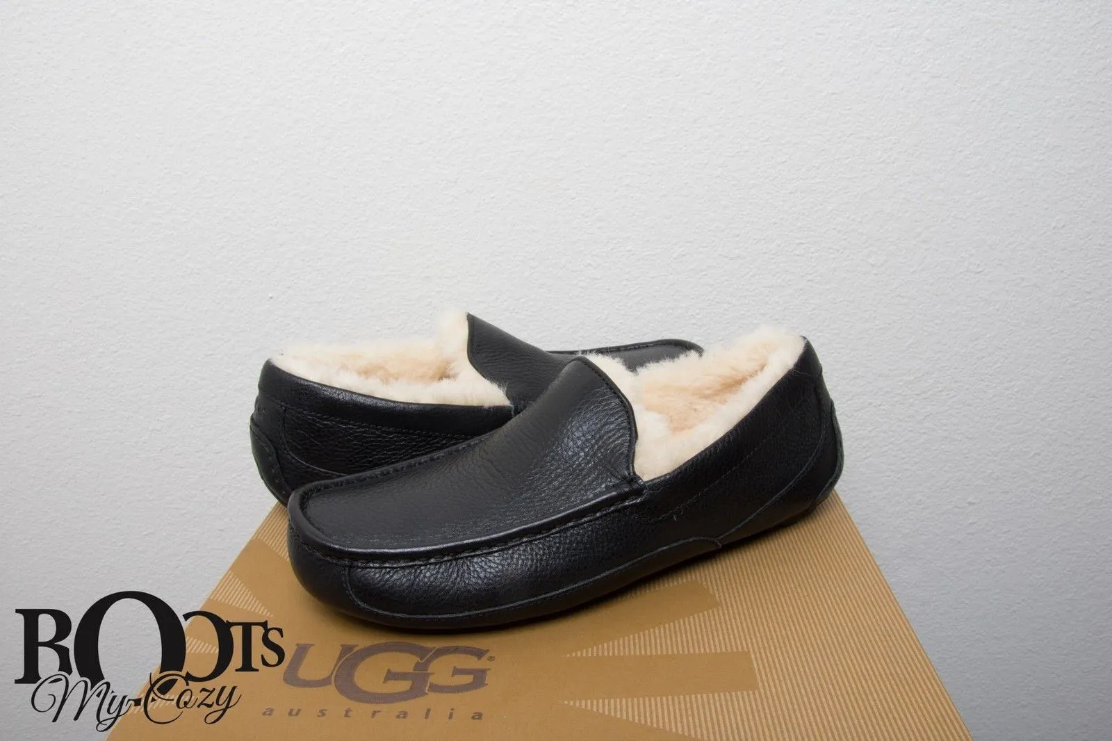 UGG Ascot Leather Black Slippers - Men's