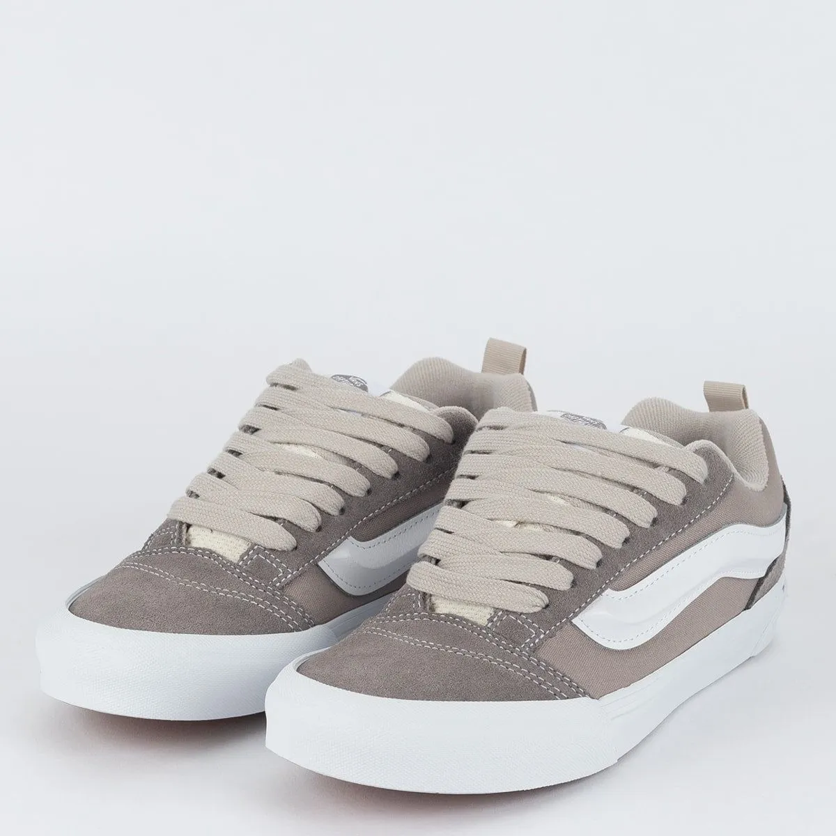 Vans Men's Knu Skool Shoes - Grey / White