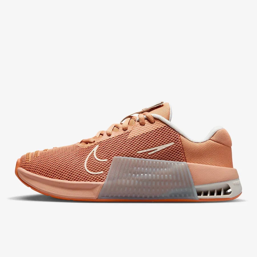 Women's Nike Metcon 9 (Amber Brown/Guava Ice)